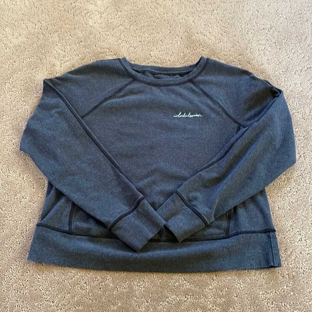 Lululemon cropped crew size 4 dark grey